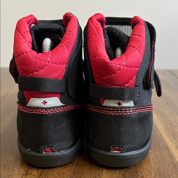 Astral Hiyak Black and Red High-Top Minimalist Sneakers Mens Size 10 - Picture 6 of 14